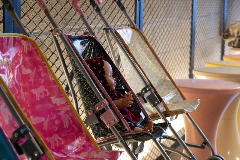 Concept-store à Bois-Colombes, sélection de produits éco-conçus et innovants pour femme, homme et enfant cadeaux déco, jouets, bijoux, plantes